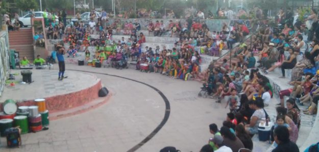 Con gran asistencia partió la octava versión del popular evento cultural