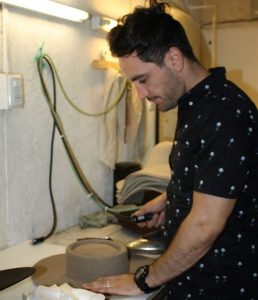 Fabricante de sombreros vive en Pudahuel