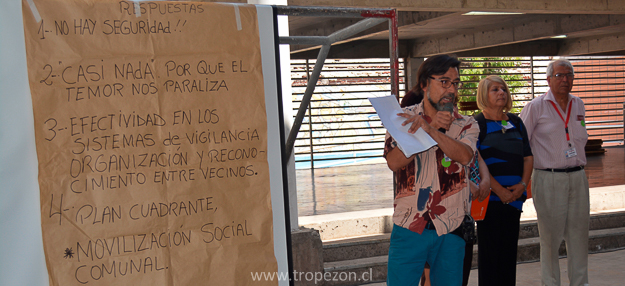 Participantes exponen su conclusión de trabajo