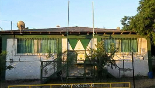 La sede que hoy no existe, y que sus muros guardaba la historia de innumerable eventos deportivos, sociales, culturales.