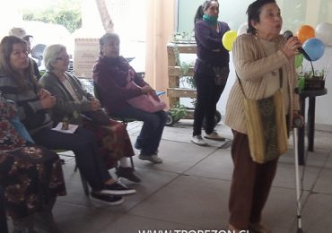 Consultorio Pudahuel La Estrella conmemoró el mes de la mujer con los usuarios de este servicio