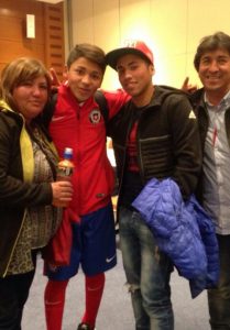 Marcelo Allende junto a su familia. 