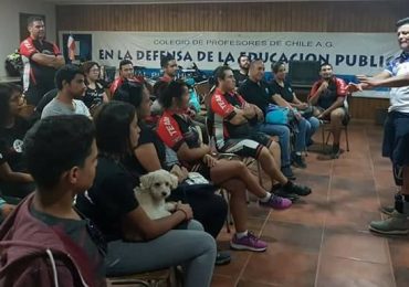 Decena de personas disfrutaron la charla del pentacampeón paralímpico en Pudahuel