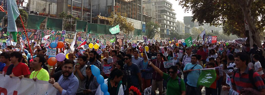Miles de personas participaron de la marcha