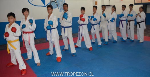 Parte del equipo del Club Deportivo KIDDO