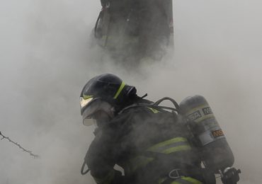 Incendio genera una gran humareda y un desagradable olor en Pudahuel