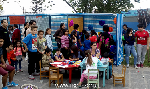 Stand pintacaritas y dibujo 