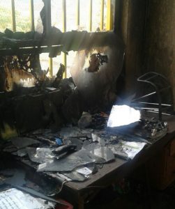Daños ocasionados en la sala del PIE por incendio
