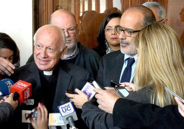 Ministros de Hacienda y del Trabajo dialogaron sobre nuevo proyecto de pensiones con el arzobispo de Santiago