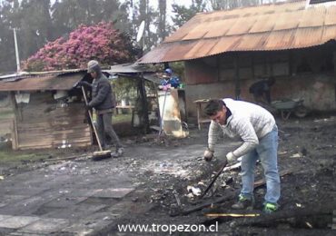 Incendio destruye casa en Pudahuel rural