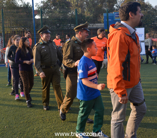 Niños y apoderados disfrutaron de entretenida jornada de programa CREO  en Cerro Navia