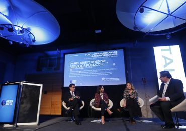 En congreso ICARE la Directora Nacional de FONASA  presenta los desafíos  tecnológicos del seguro público