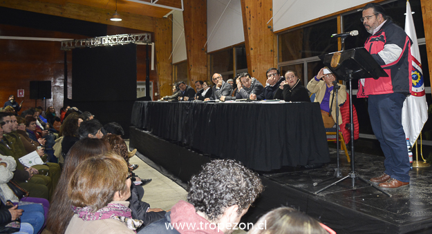 Vecinos y comerciantes expusieron problemática de persa San Francisco en Audiencia Pública