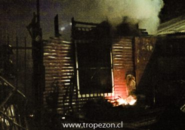 Incendio destruye casa en Cerro Navia
