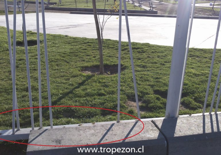 Continúa robo de varillas metálicas de plaza San Andrés en Pudahuel