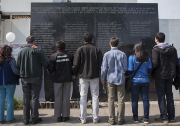 Más de 500 personas “abrazaron” la emblemática cárcel de San Miguel