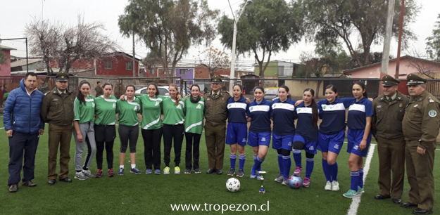 Equipos femeninos de Carabineros  disputaron la denominada Copa de la Amistad en Pudahuel