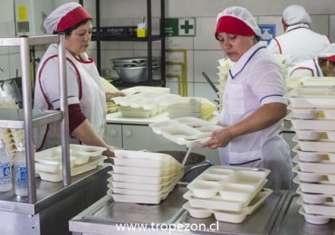 Junaeb convocó a todas las comunas de la región a capacitarse en el Programa de  Alimentación Escolar