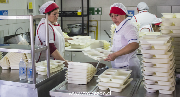 Junaeb convocó a todas las comunas de la región a capacitarse en el Programa de  Alimentación Escolar