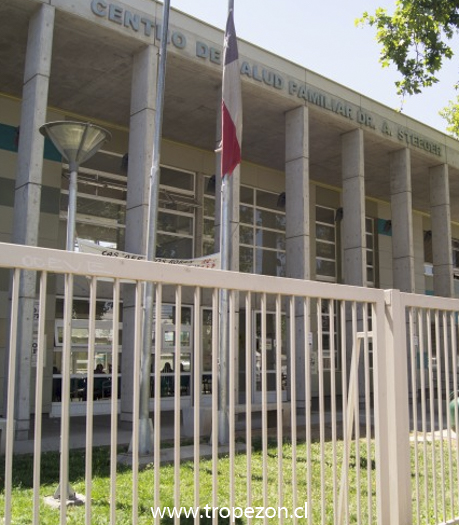 Funcionarios de salud preocupados por posible reducción de horas en Cerro Navia