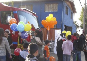 Entretenida celebración comunitaria del Día del Niño en Pudahuel sur