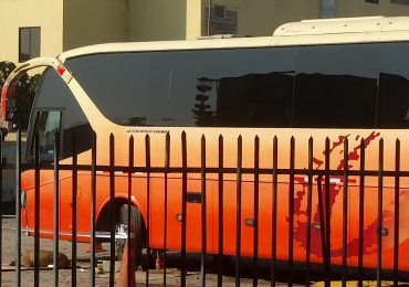 Muere trabajador aplastado por bus al interior de taller mecánico en Pudahuel sur