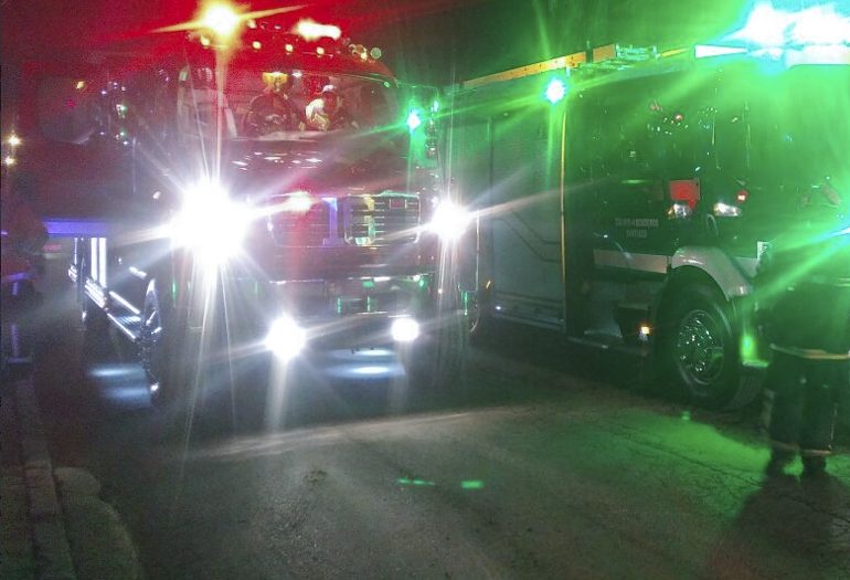 Automóvil cae a hoyo en calle de Pudahuel rural y deja cinco heridos