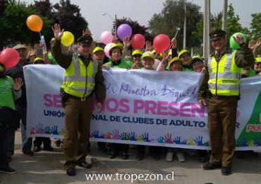 La Unión Comunal de Adultos Mayores realiza marcha por las calles de Pudahuel