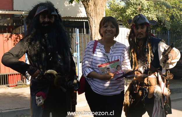 Piratas en Pudahuel fueron el gran atractivo de campaña electoral de Mónica Sánchez al CORE
