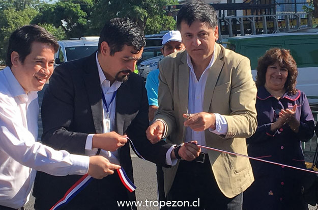 Las comunas de Cerro Navia y Lo Prado inauguran semáforo