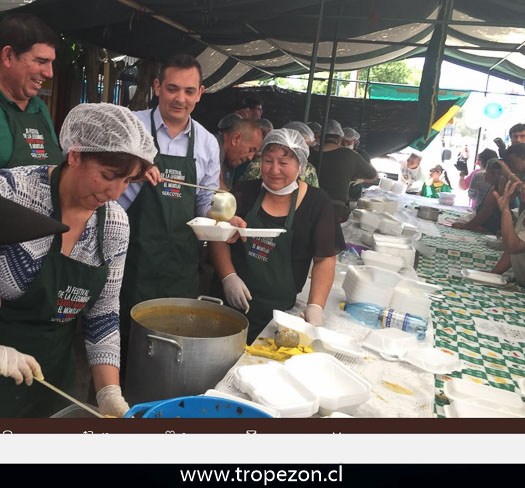 Vecinos compartieron cuatro mil platos de legumbre en feria libre de Cerro Navia