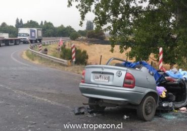 Hombre muere en choque frontal entre camión y automóvil en Pudahuel