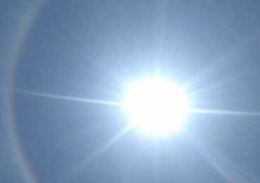 Pudahuel sorprendido por halo alrededor del sol