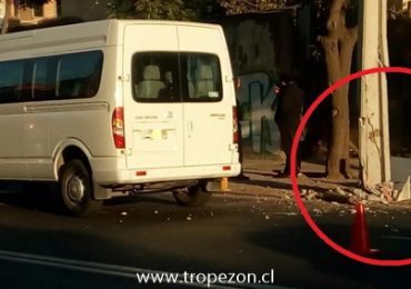 Un herido y daños de consideración deja choque de vehículos en Pudahuel