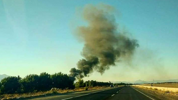 Incendio destruye dos casas y quema dos camiones en Pudahuel rural
