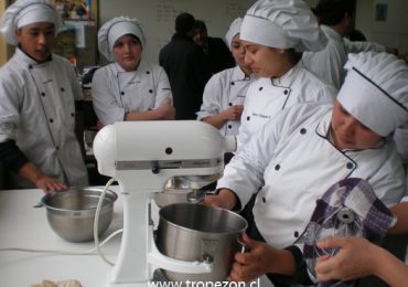 Últimos días para postular a Beca de Práctica Técnico Profesional de Junaeb