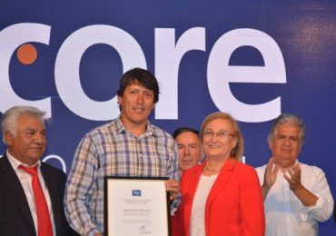 Pudahuelino recibe importante reconocimiento público a nivel regional