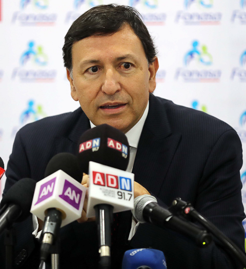 Fonasa inició devolución de 1.400 millones de pesos por cotizaciones pagadas en excesos