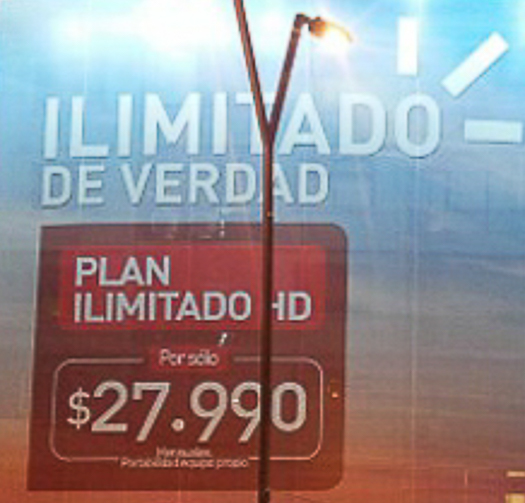 SERNAC denunció a tres empresas de telefonía móvil por publicidad engañosa al ofrecer planes “ilimitados”.