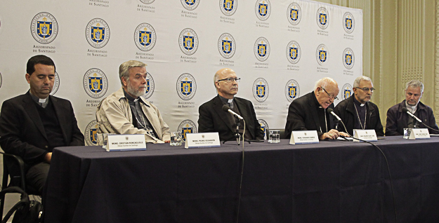 Cardenal Ezzati: “El Papa nos invita a buscar medidas para reparar el mal cometido”