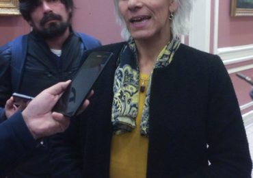 Un entretenido foro político, realizado por la Universidad de las América, contó con la presencia de Erika Olivera