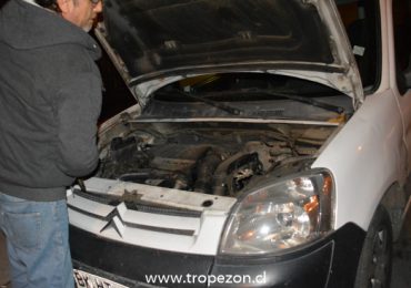 Dirigente de Pudahuel participaba en diálogo ciudadano mientras delincuentes robaban las pertenencias de su auto