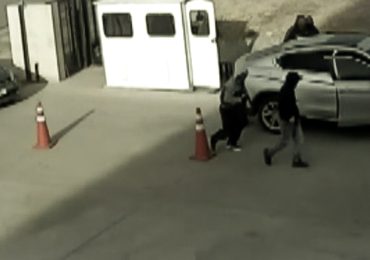 Delincuentes asaltaron distribuidora de pañales y le disparan a su dueño en Pudahuel