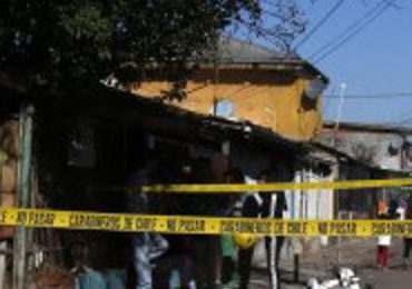 Mujer muere tras prenderse fuego en Pudahuel