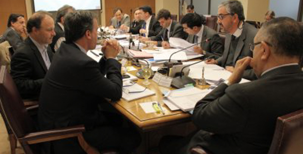 Mixta por delitos de Cohecho: acuerdan aumentar las penas de presidio, las multas y el periodo de inhabilidad absoluta para cargos u oficios públicos