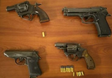 Carabineros de la 26 comisaria de Pudahuel detienen a seis sujetos e incautan armas de fuego
