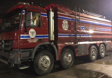 Uno de los carros aljibes de bomberos más grandes del país está en Pudahuel Sur