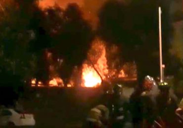 Fábrica de ataúdes es destruida por incendio en Cerro Navia