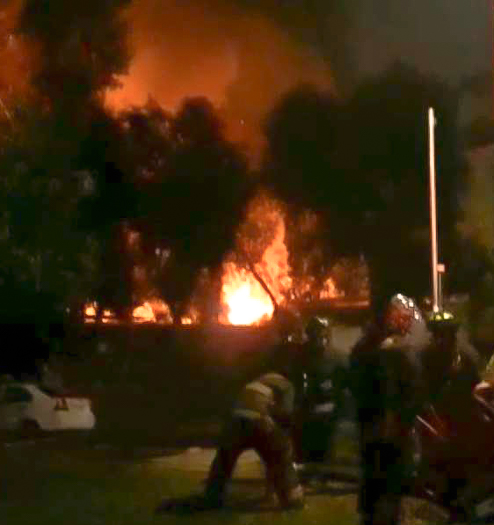 Fábrica de ataúdes es destruida por incendio en Cerro Navia