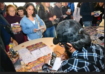 Joven de Pudahuel publica su segundo libro de cómic en la Universidad Santo Tomas